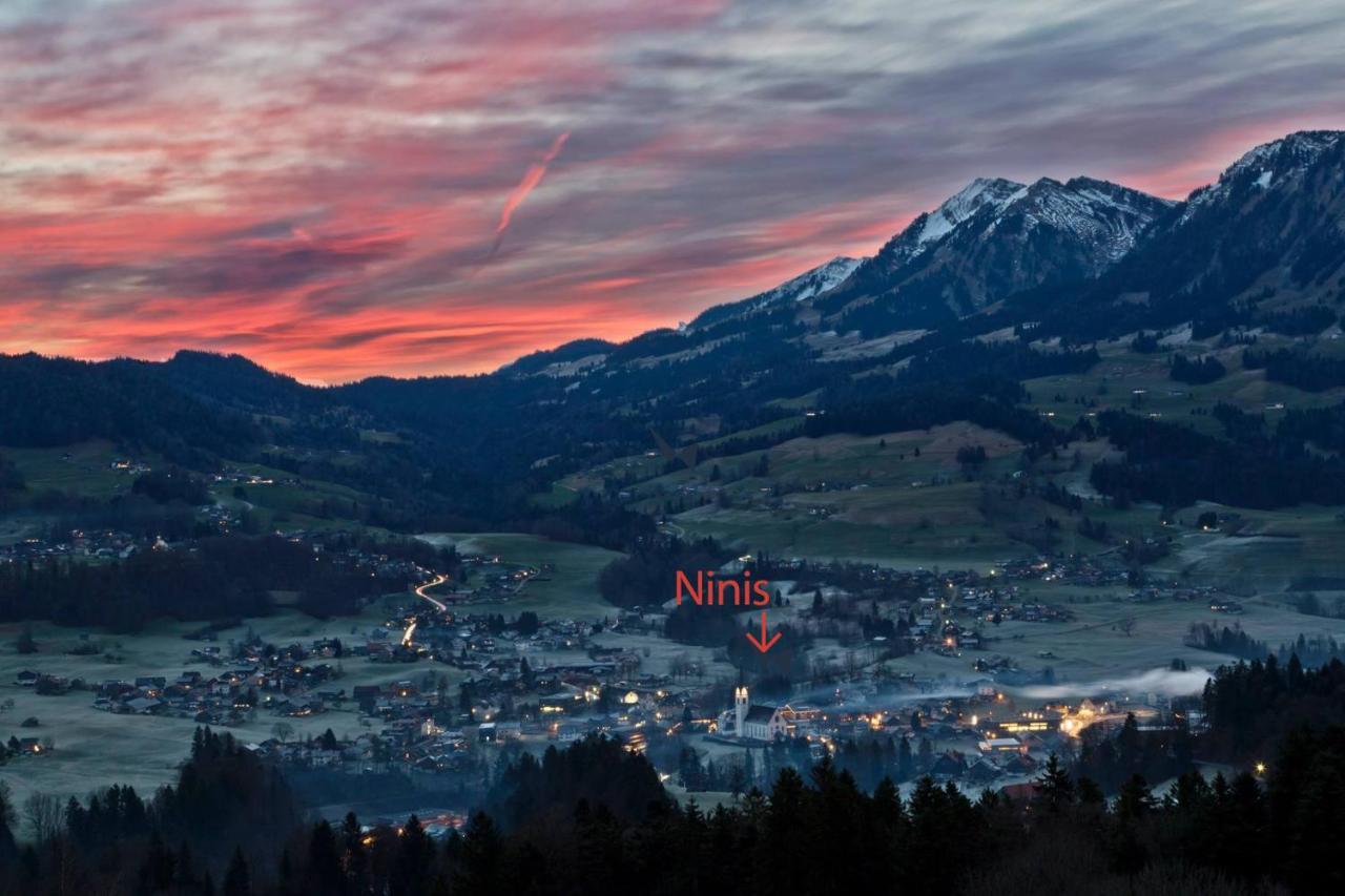 Вілла Ninis - Ferienhaus Im Bregenzerwald Егг Екстер'єр фото